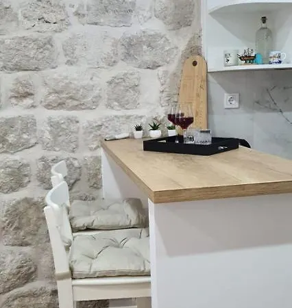 Tramuntana Free Parking