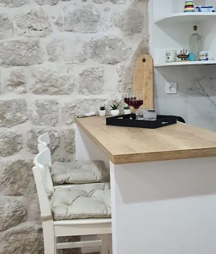 Tramuntana Free Parking